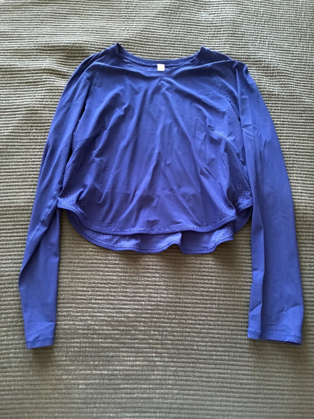 Lululemon Long sleeve crop top, 6
